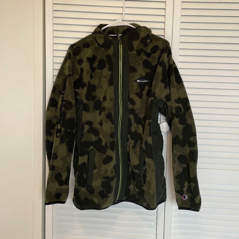 Champion plush fleece camo jacket